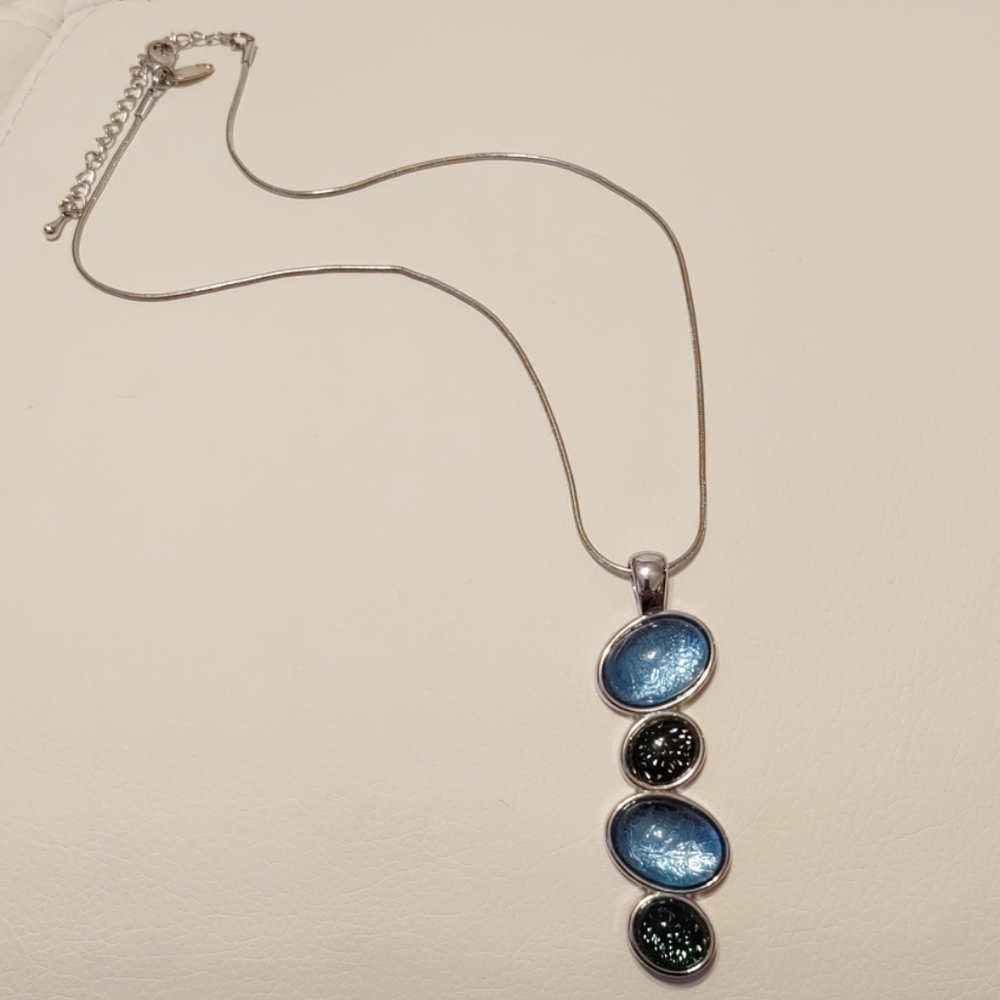 Lia Sophia necklace